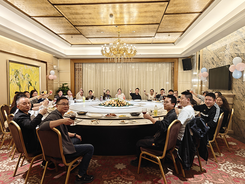 抖圈集团开展2026年 “三八” 女神节庆；；；；；疃